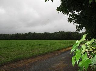 1 Fletcher Rd, Bloxom, VA 23308