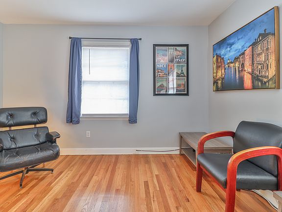 2nd image of 145 Lakeshore Dr