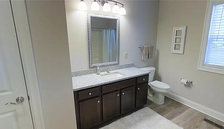Retreat Guest Bath