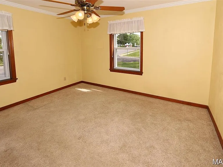 10501 Saint Michael Ln — Photo 12