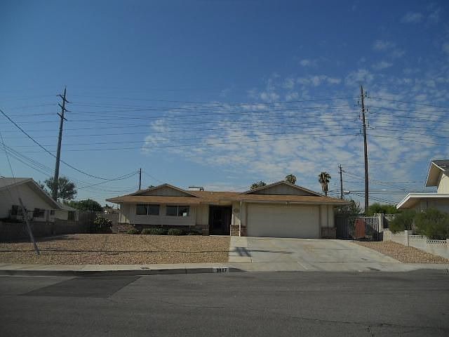 2nd image of 3827 Acapulco Ave