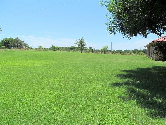4th image of 1300 County Road 4430