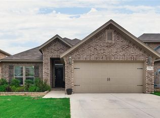 5928 Trout Dr, Fort Worth, TX 76179
