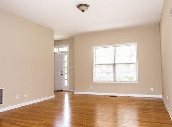 2nd image of 510 S 1st St