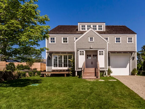 17 Meridian Rd, Norwalk, CT 06853