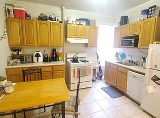31-62 36th St #2F, Astoria, NY 11106