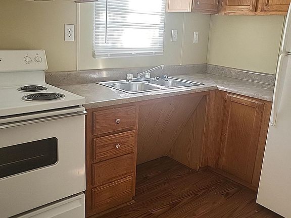3rd image of 5510 Lavey Ln Trailer 79