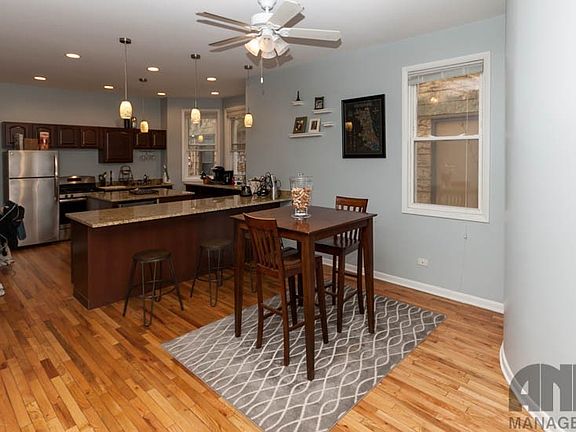 3rd image of 916 W Roscoe St #1-RS