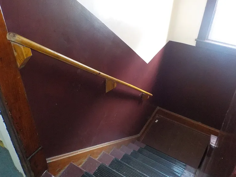 700 Maple Ave #5 — Photo 10