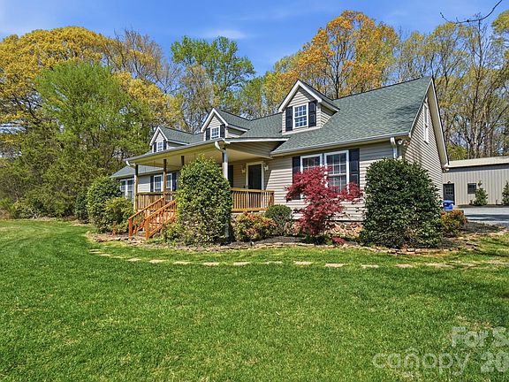 2nd image of 10810 Connell Rd