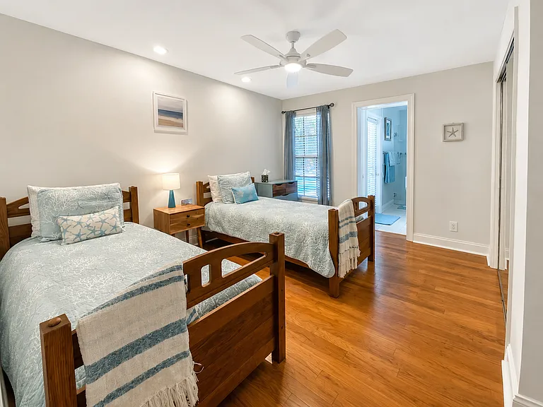 757 Binnacle Dr — Photo 23