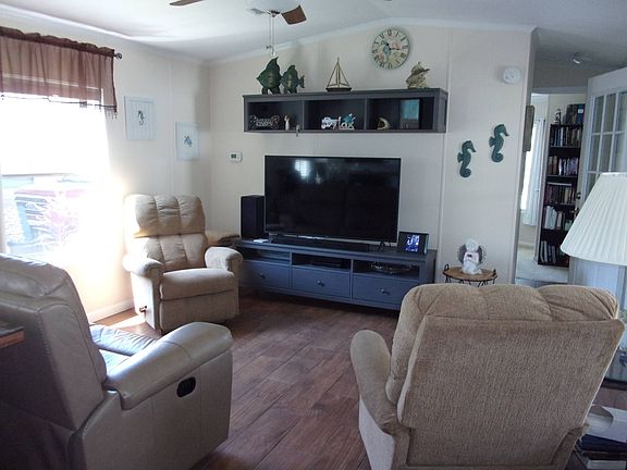 5th image of 7311 Harbor View Dr #297