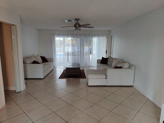 3rd image of 8519 NW 20th Ct