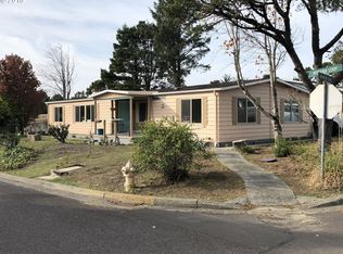 543 Myeena Loop, Florence, OR 97439