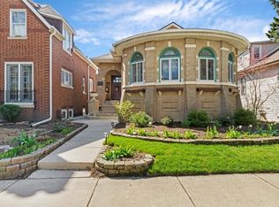 2605 W Coyle Ave, Chicago, IL 60645