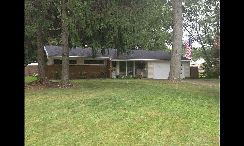 1st image of 4555 Coe Ave