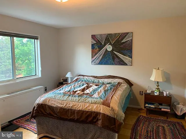 200 N Maple Ave #510 — Photo 6