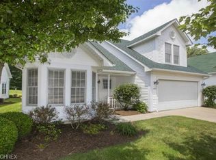 189 Greenward Way S #59, North Olmsted, OH 44070