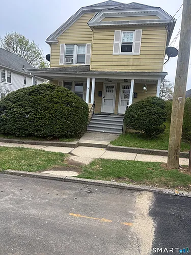 1095 Hillside Ave Photo 1