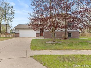 320 Maizie Ln, Sparta, MI 49345