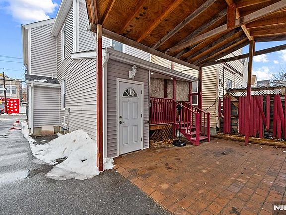 4th image of 191 Harrison St