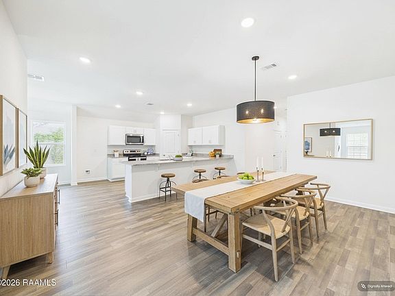 3rd image of 102 Altland Dr