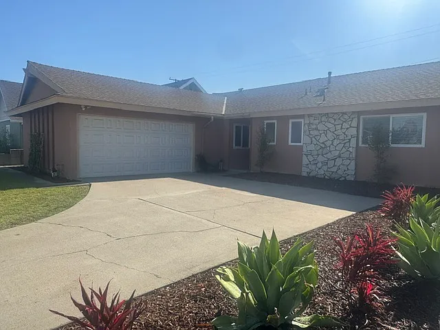 12881 Spring St — Photo 1