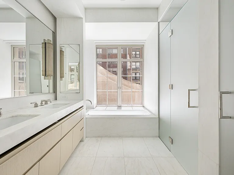 1228 Madison Ave #2 — Photo 8