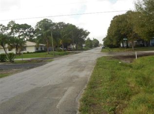 5606 Raintree Trl, Fort Pierce, FL 34982