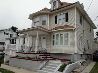 87 Carr St, Providence, RI 02905