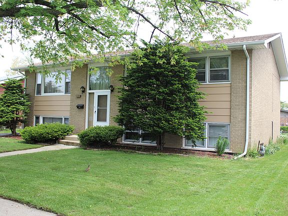 3rd image of 10929 S Oak Park Ave