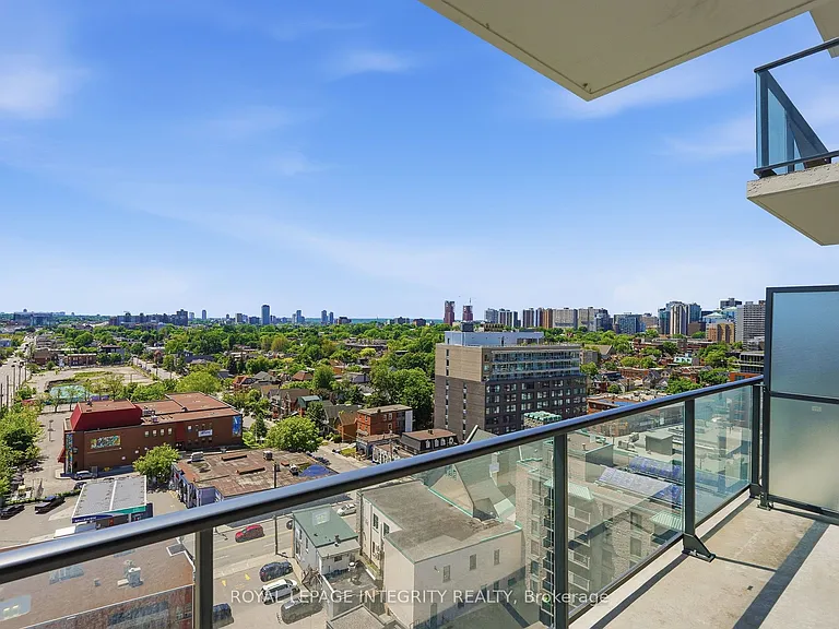 203 Catherine St #1203 — Photo 24