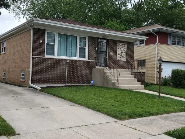 651 Bensley Ave, Calumet City, IL 60409