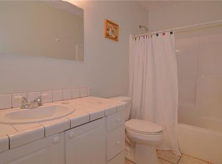 50 Melbourn Rd, Warwick, RI 02886