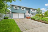 Radcliff Dr-3005-002.jpg