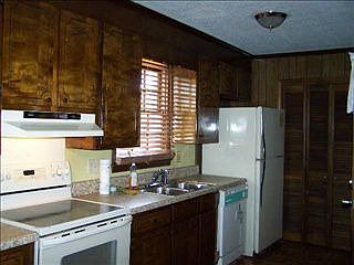 2nd image of 815 Shamrock Ln