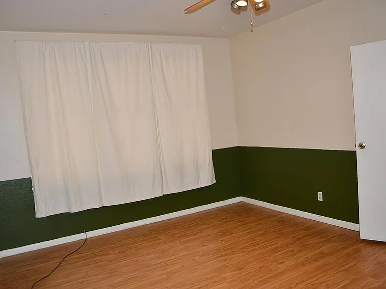 511 Spike Dr — Photo 7
