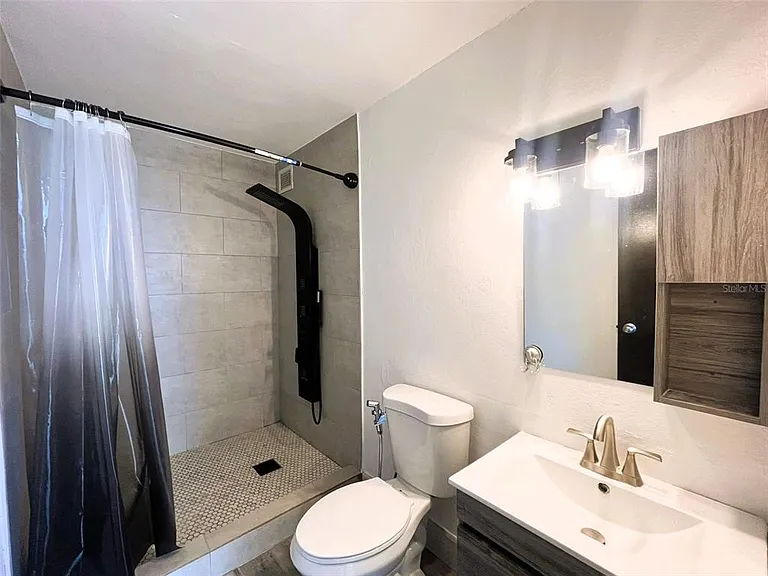 1812 Alcala #2301 — Photo 15
