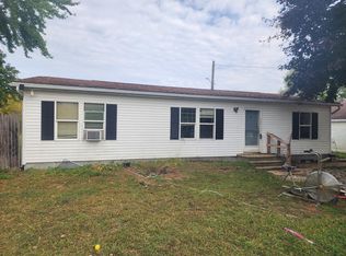 18390 State Line Rd, Edwardsburg, MI 49112