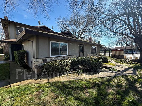 2nd image of 2803 Norcade Cir APT 1