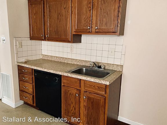 4th image of 2438 E Kelly St APT 28C