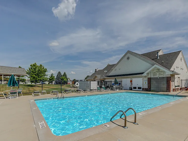 7204 E Grand River Ave — Photo 11
