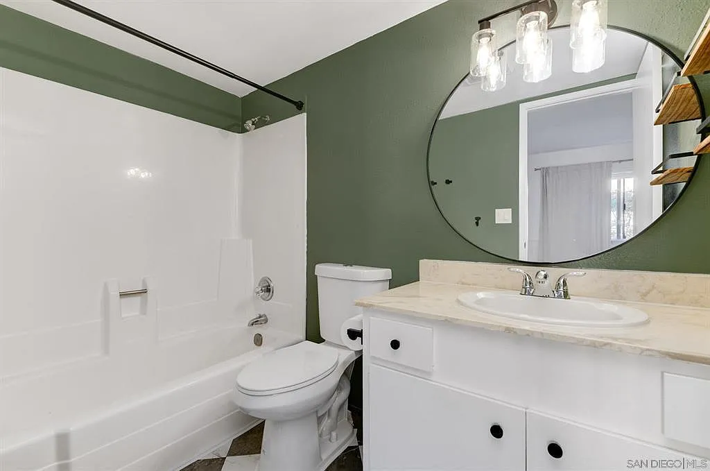 625 South Fig Street #10 - 1 — Photo 2