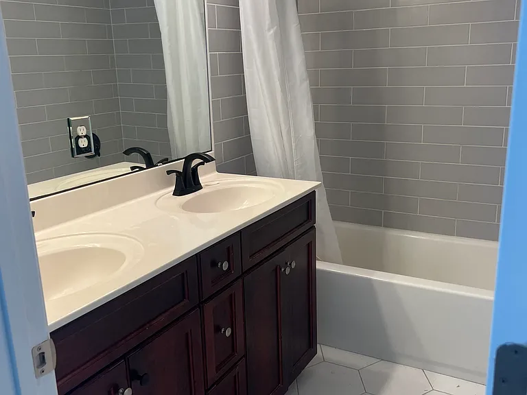 100 Gus Grant Ct — Photo 25