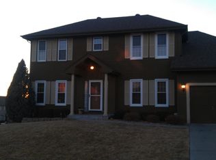 8122 S 100th St, La Vista, NE 68128