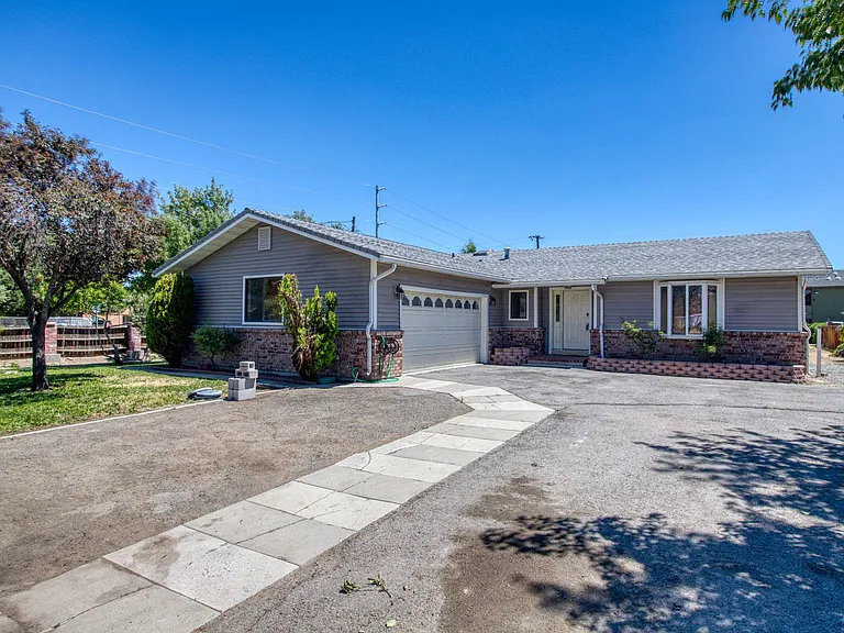 1985 Ponderosa Dr — Photo 45