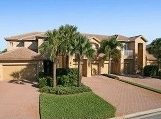 10362 Autumn Breeze Dr APT 102, Estero, FL 34135