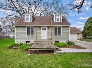 238 Keck Ave, Aurora, IL 60505