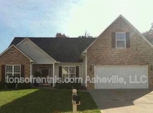 9 Summer Meadow Rd, Arden, NC 28704