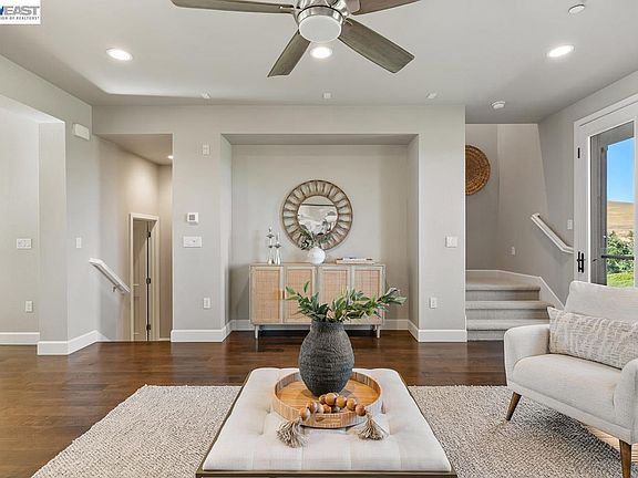 5th image of 897 Tranquility Cir Unit 7